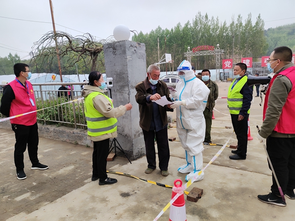 c2d33d8c2ddb4750996452a59fedf92c.jpg 2.jpg