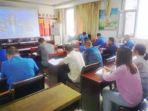 1e9649b8490446ffb64bf3ca6858561a.png 640 (1).png