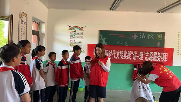 cefe847d773c459faafc0f6eadec69fe.jpg 640.jpg