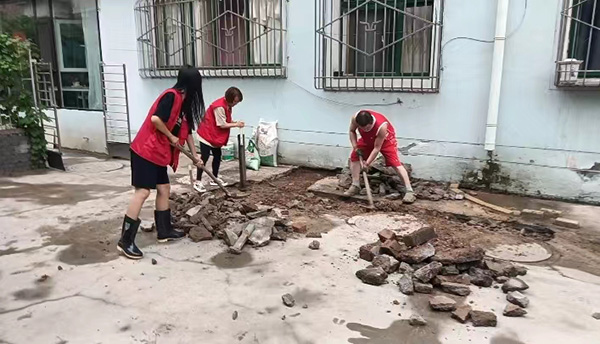 a716ee1add0d4a76b8b69ee911d391ff.jpg 3.jpg