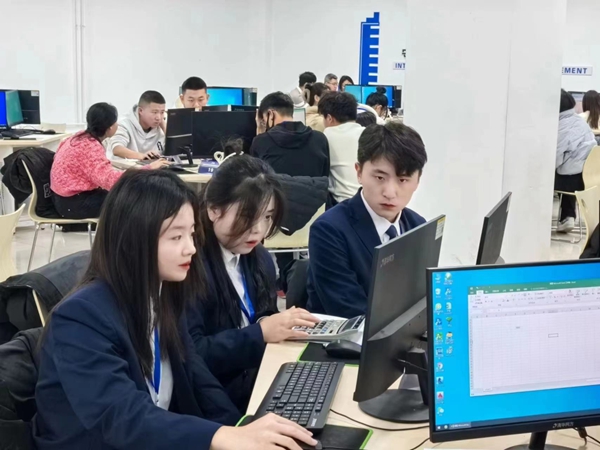 ae3e737dd7f9448d8630f952a0950a75.jpg 4.jpg