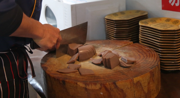 6e786f8cd964476682af2f8317b1600b.jpg 2.jpg