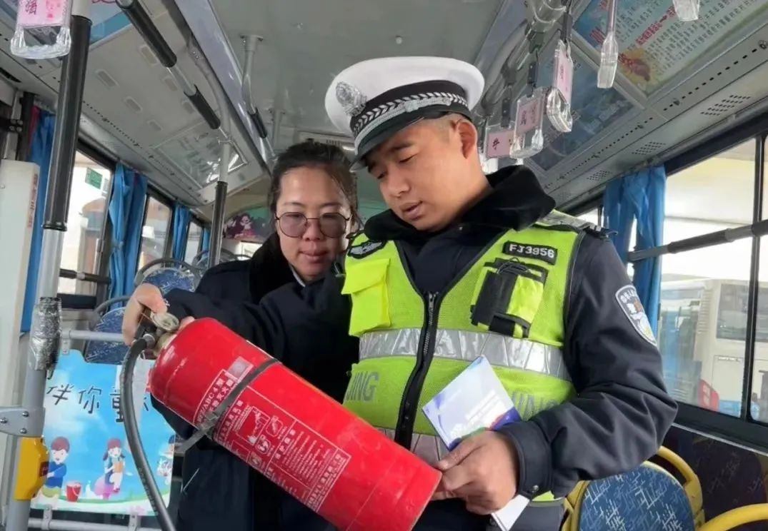 46d1c4a4fac94552ace083c61565532c.jpg 640.jpg