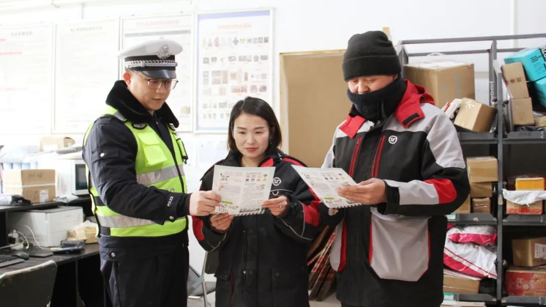 4cbd551891fa46d7a4c8cb6de3851eaa.jpg 640.jpg