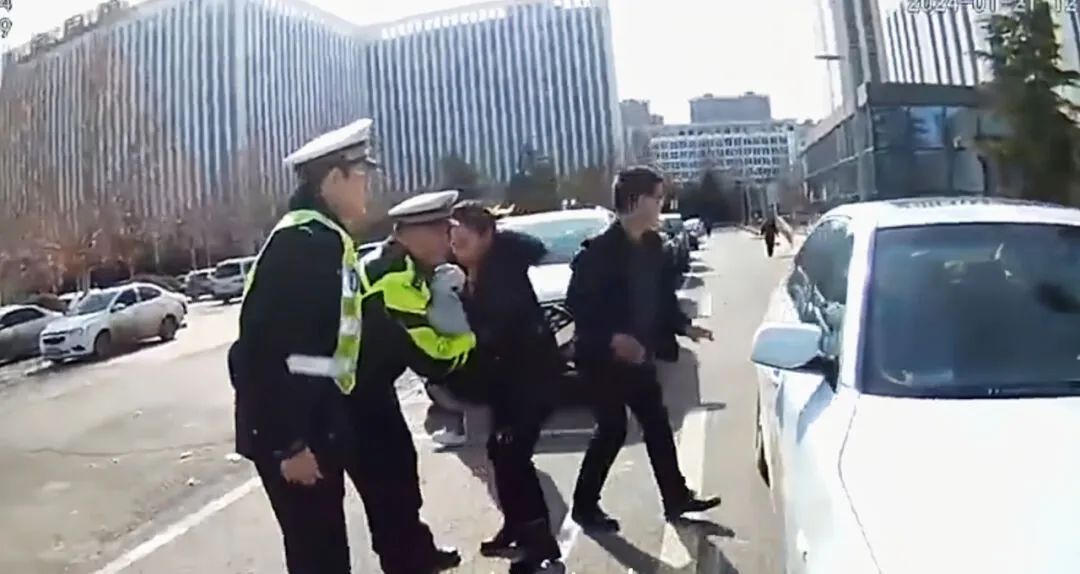 d218501619bf43a3a39b88a759693b10.jpg 640 (1).jpg