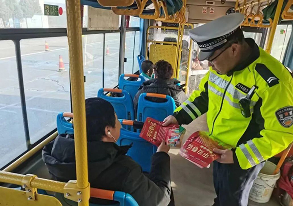 d48193f8082344d298c0661d346b2d4c.jpg 640.jpg