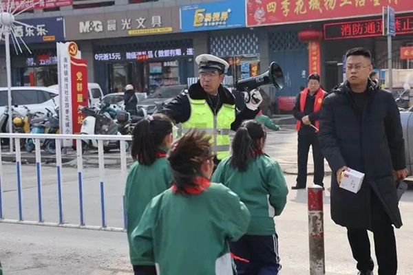 b6e60382f5184d4ba785d0ef8f228c52.jpg 1.jpg