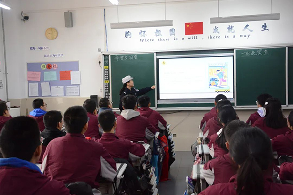 77b68922b4364312bc8654bf5f9ee5c7.jpg 640.jpg