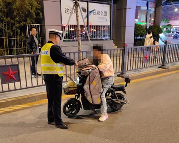 2581c4f264f34cb7bb59e6cfa6bacc0b.jpg 2.jpg