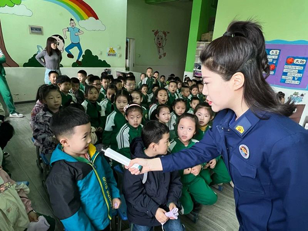 ef000a2b24d940bda7870533deb04429.jpg 开发区.jpg