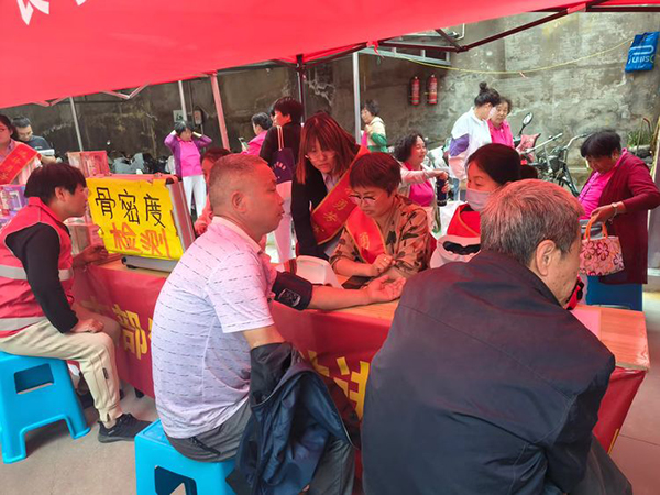 f6e9799ea26d40bfbeffa6e2a46b928e.jpg 3.jpg