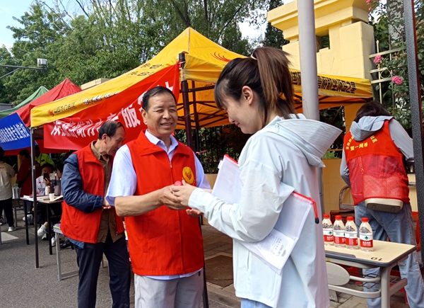 6a4f7b5d52584ab1bb1f29329cb94d97.jpg 77bd0a76e5422ec28c9761dcfb24fd0.jpg