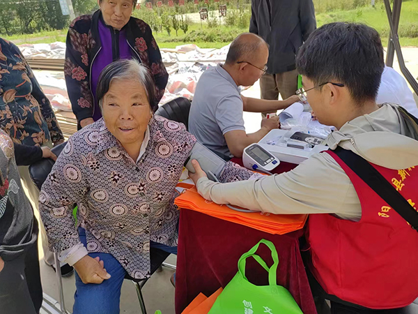 7070446a24644039bfc4ed3f44439850.jpg 1.jpg