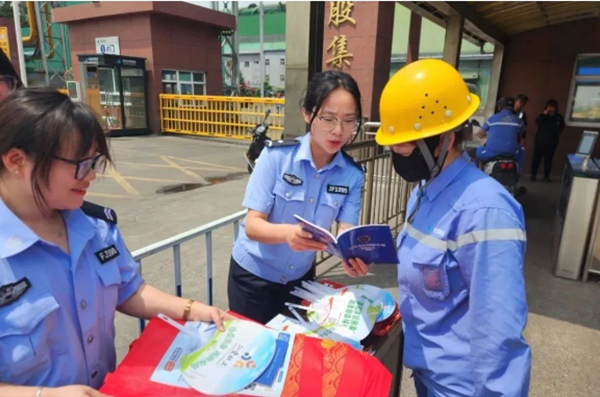 58d92d78fcb0472c942b7bca42fb233e.jpg 3.jpg