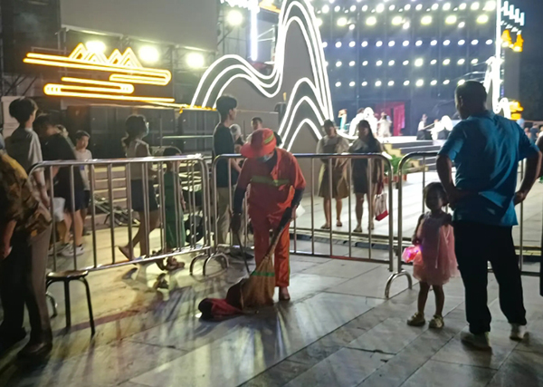 d915495310114bc7bc8b9babbfa22e7c.jpg 4.jpg