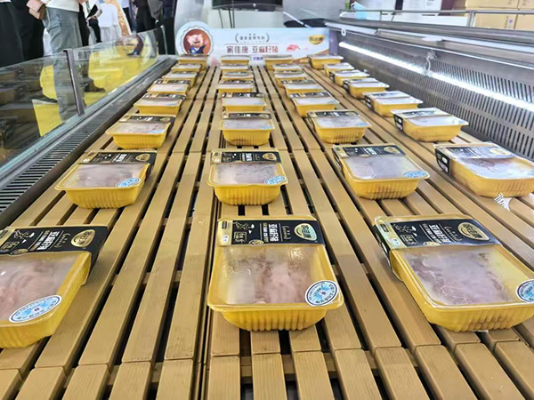 caaa693969b144a29801ed0ba9854a30.jpg 4.jpg