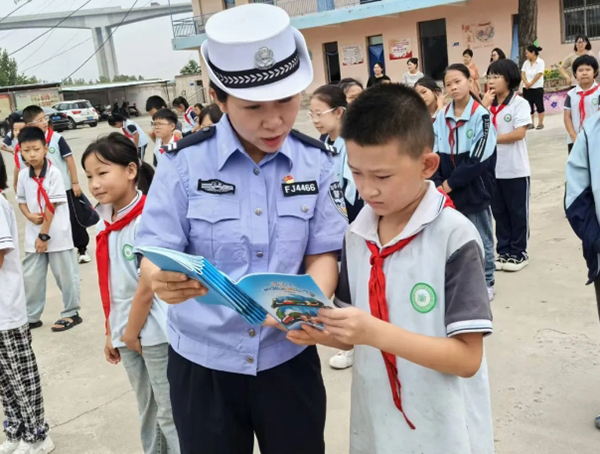 fe45072089624fb5bcc1dd13e6d9ec99.jpg 3.jpg