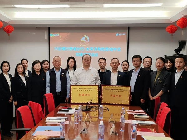 a374d4badf9e4227bdc3de408ad255df.jpg 1.jpg